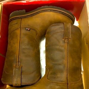 Men’s NWT Justin Boots